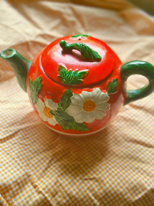Vintage Strawberry (…or Tomato?) Teapot 🍓🍅 Teapot 🫖🌼