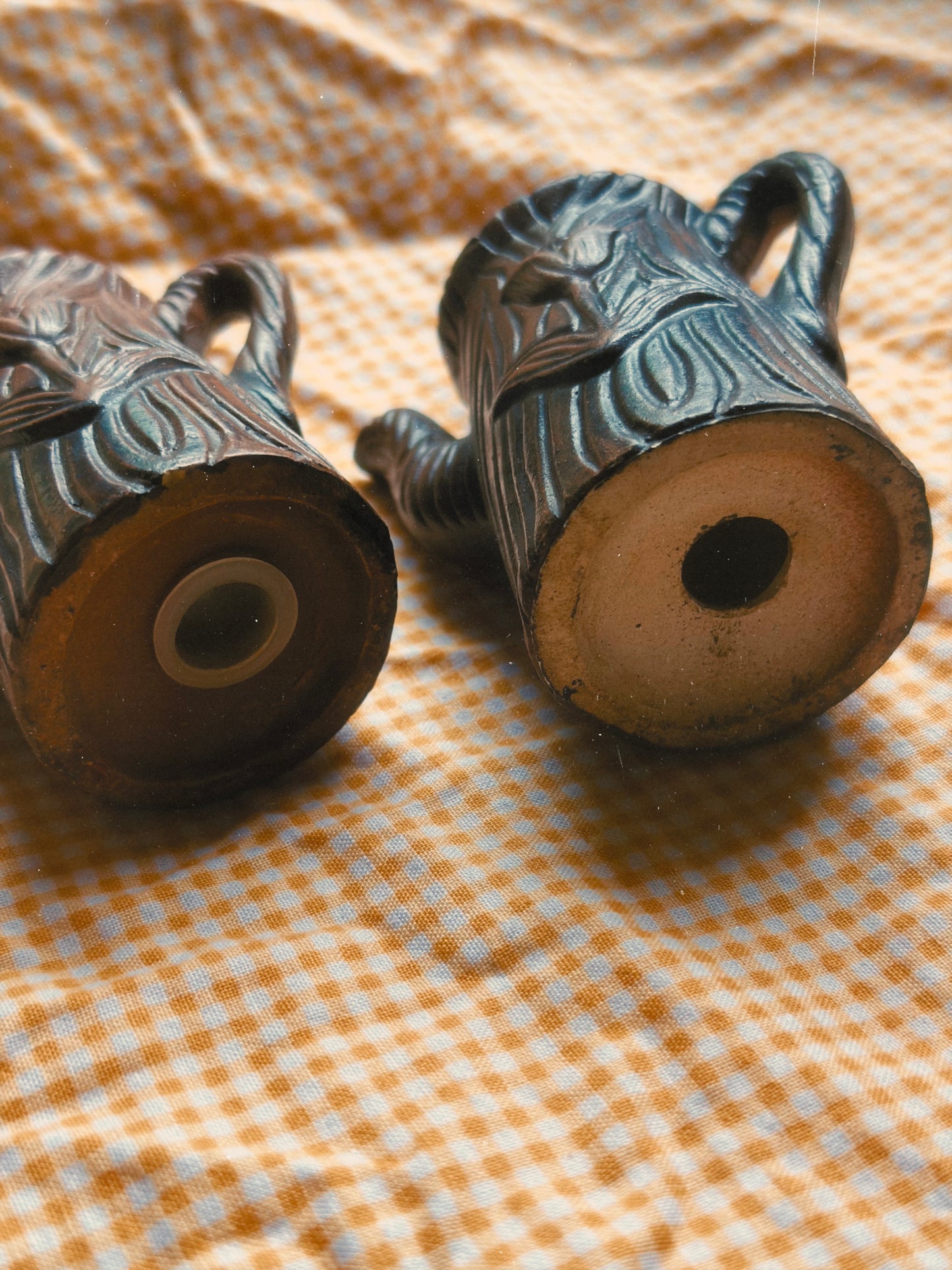 Vintage Mini Teapot Salt & Pepper Shakers (Faux Wood Grain) 🫖🌷