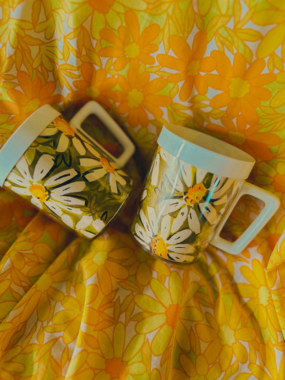 Vintage West Bend Thermo-Serv Daisy Mugs Set of 2 🌼☕
