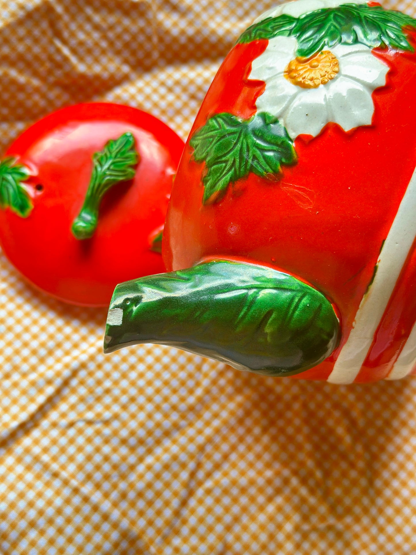 Vintage Strawberry (…or Tomato?) Teapot 🍓🍅 Teapot 🫖🌼