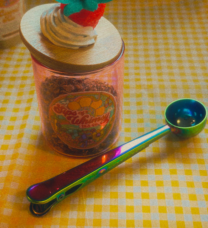 🧚🏽‍♀️ The Fairy Scoop: 2-in-1 Measuring Spoon & Pinch Clip