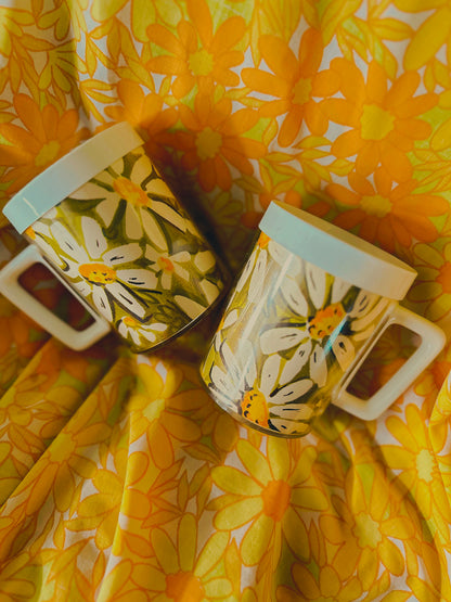 Vintage West Bend Thermo-Serv Daisy Mugs Set of 2 🌼☕